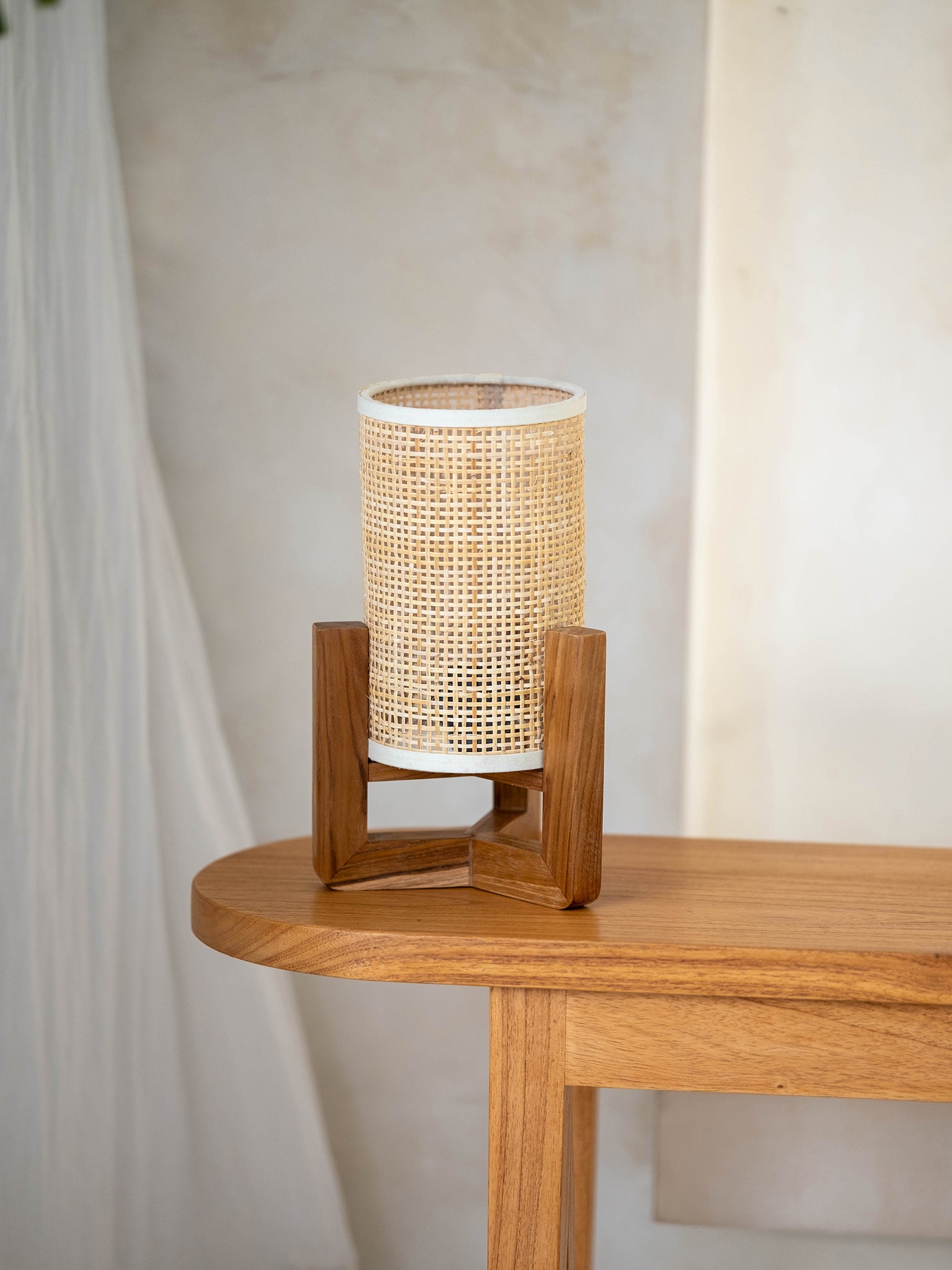 Fitri Rattan Lamp - The Bali Concept