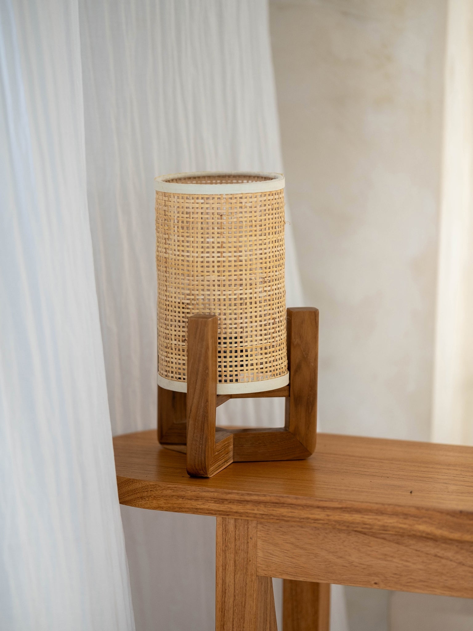 Fitri Rattan Lamp - The Bali Concept