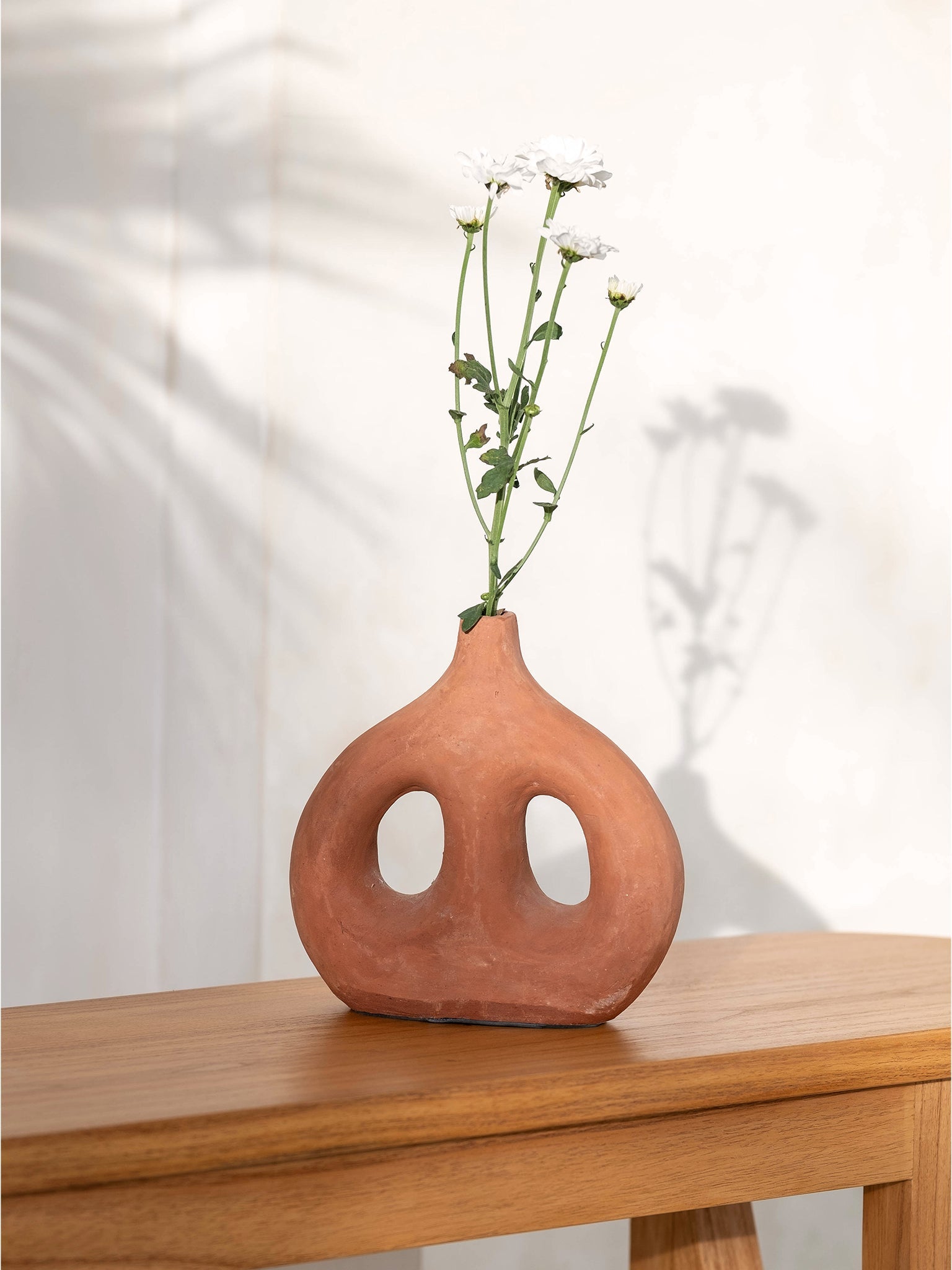 Gili Ceramic Decorative Vase - The Bali Concept