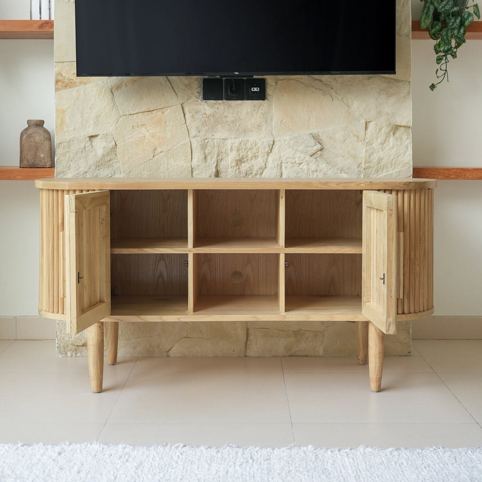 Giri TV Cabinet